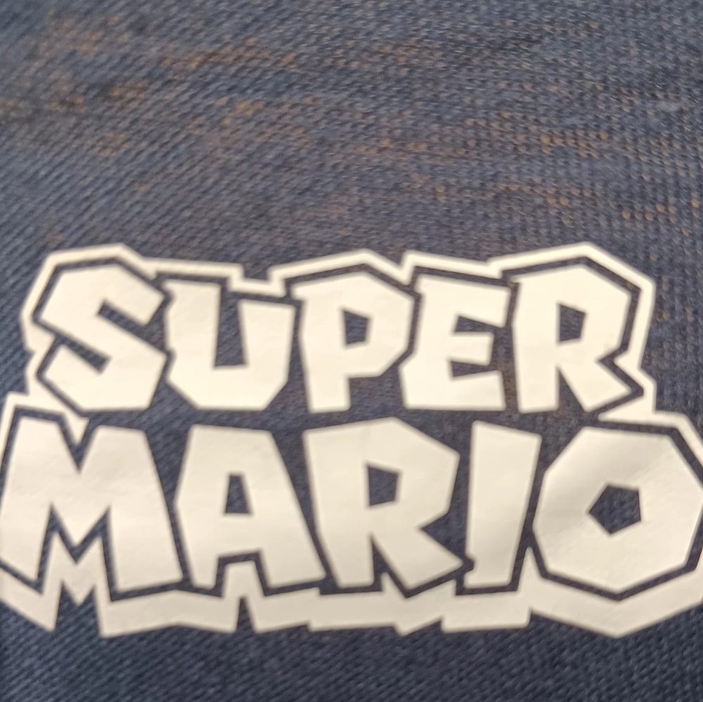 Super Mario Graphic T-Shirt - Picture 4 of 4